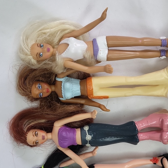 My Scene Barbie Mini Dolls 2004 Dolls set of 8 Used Condition - Picture 3 of 17